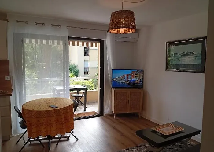 A Deux Pas De La Boulouris St Raphael *